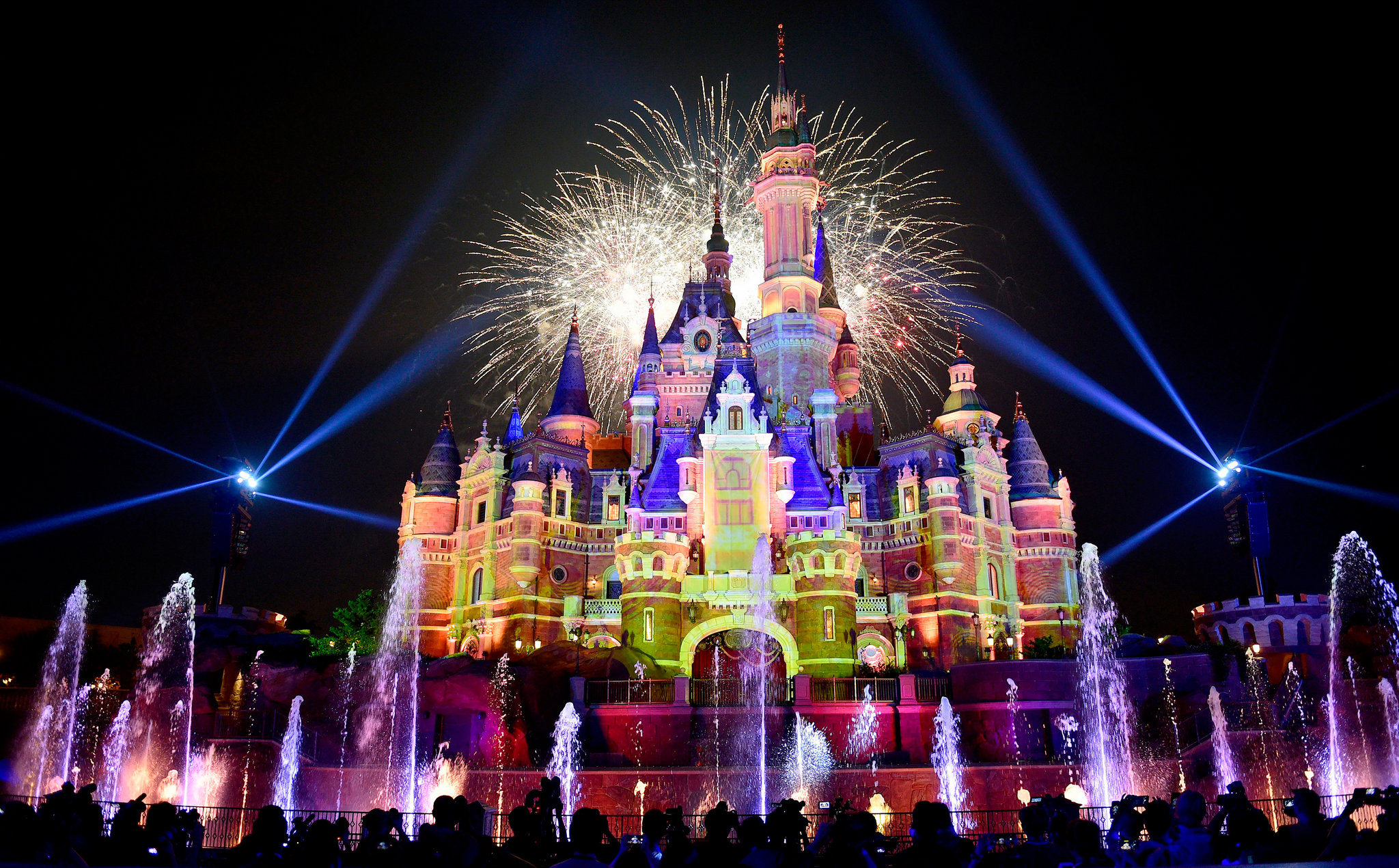 SHANGHAI DISNEY LAND